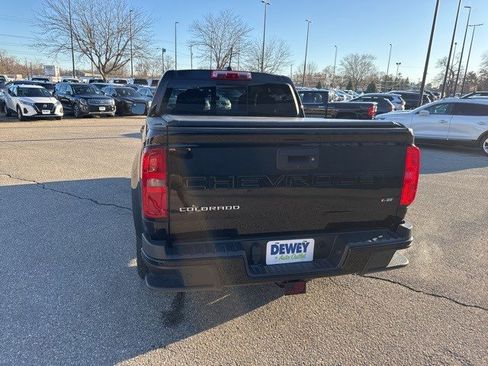 Used 2021 Chevrolet Colorado Z71 w/ Z71 Midnight Edition image 4