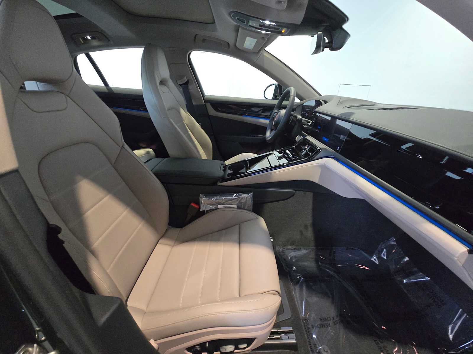 New 2026 Porsche Panamera 4 AWD/4WD image 12