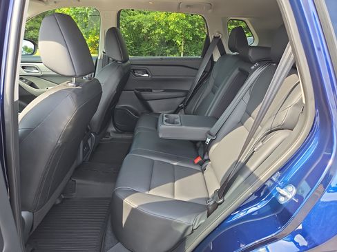Certified 2026 Nissan Rogue SV w/ SV Premium Package FWD image 12