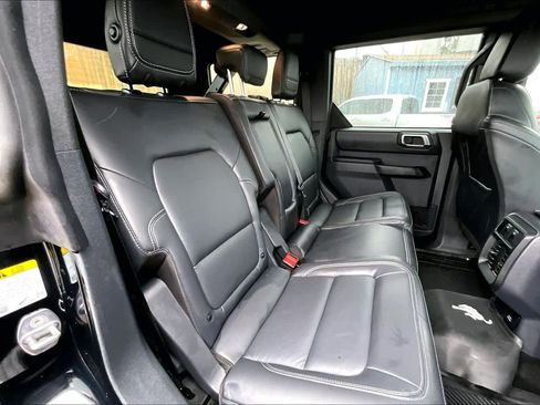 Used 2025 Ford Bronco Outer Banks image 20