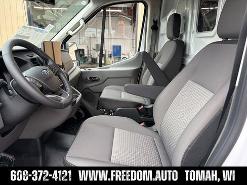 New 2026 Ford Transit 250 148 Medium Roof RWD image 9