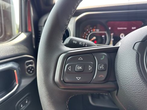New 2026 Jeep Gladiator Sport AWD/4WD image 17