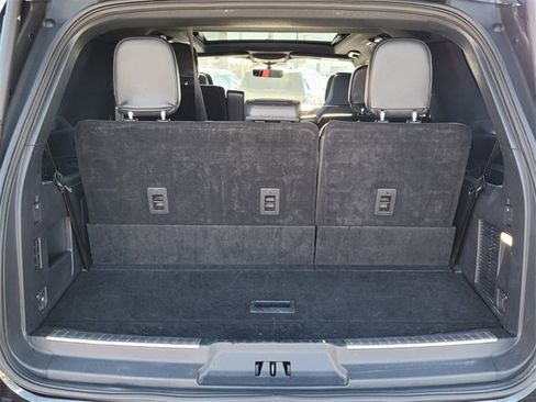 Used 2024 Lincoln Navigator Reserve image 14