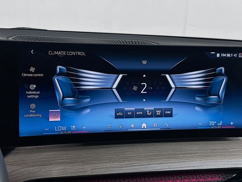 Used 2025 BMW 330i Sedan image 24