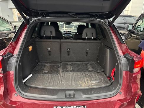 Used 2023 Chevrolet TrailBlazer RS w/ Sun and Liftgate Package AWD/4WD image 10