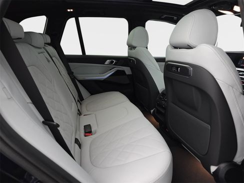 New 2026 BMW X5 xDrive50e w/ M Sport Package image 11