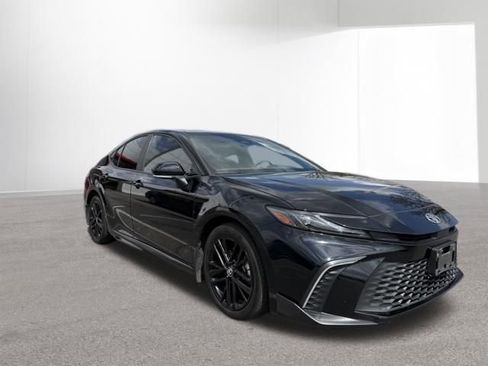 Certified 2025 Toyota Camry SE image 7