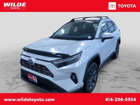 Used 2023 Toyota RAV4 Limited image 1