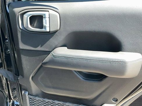 Used 2022 Jeep Wrangler Unlimited Rubicon 4xe w/ Safety Group image 19