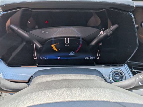 Used 2025 Chevrolet Trax LT w/ LT Convenience Package FWD image 13