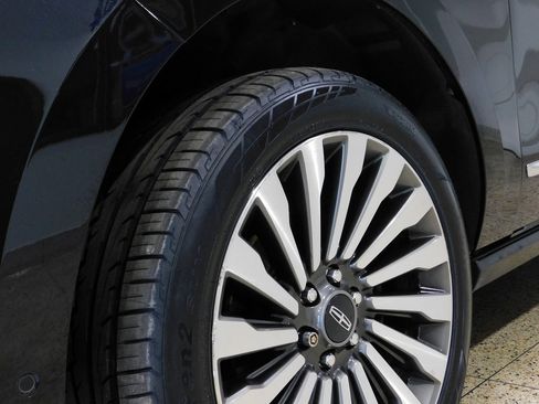 Used 2021 Lincoln Navigator L Reserve image 22