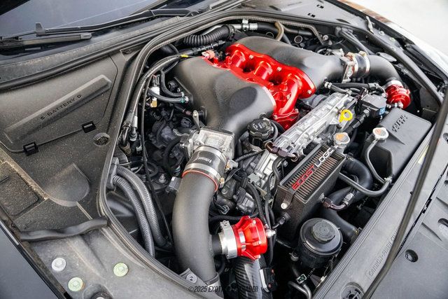 Used 2014 Nissan GT-R Premium w/ Premium Interior Package AWD/4WD image 18