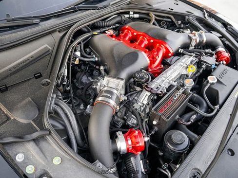 Used 2014 Nissan GT-R Premium w/ Premium Interior Package image 18