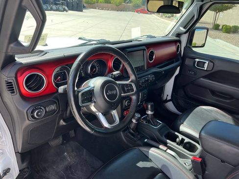 Used 2021 Jeep Wrangler Unlimited Rubicon AWD/4WD image 12