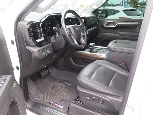 Used 2022 Chevrolet Silverado 1500 RST w/ RST All Star Premium Package image 9