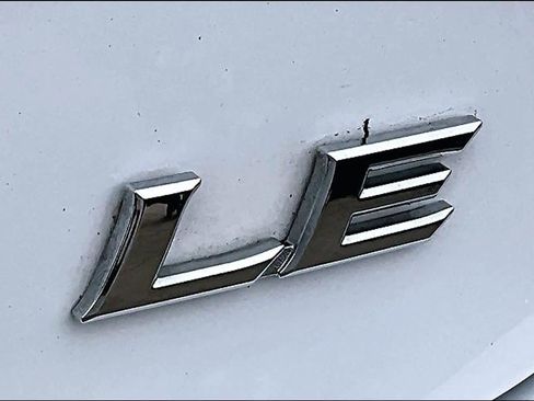 Used 2026 Toyota Camry LE image 10