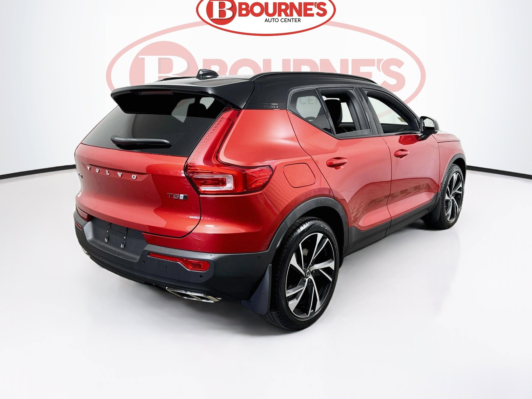 Used 2019 Volvo XC40 T5 R-Design AWD/4WD image 12