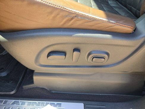 Used 2016 Nissan Titan Platinum Reserve AWD/4WD image 13