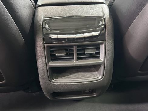 Used 2019 Cadillac XT5 Premium Luxury w/ Driver Assist Package AWD/4WD image 28