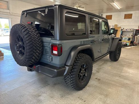 Used 2024 Jeep Wrangler Unlimited AWD/4WD image 84