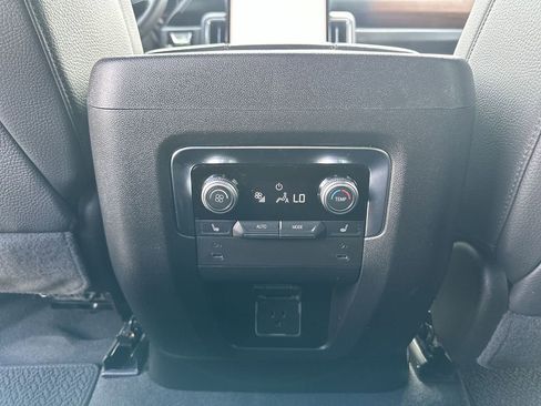 Certified 2025 GMC Yukon Denali AWD/4WD image 21
