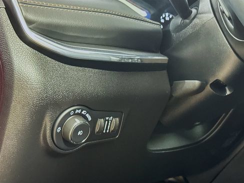 Used 2022 Jeep Compass Limited AWD/4WD image 12