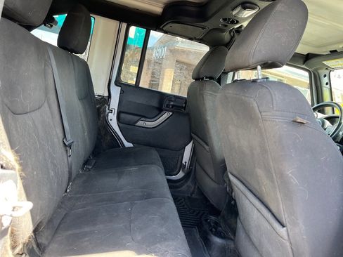 Used 2018 Jeep Wrangler Unlimited Sport S image 15