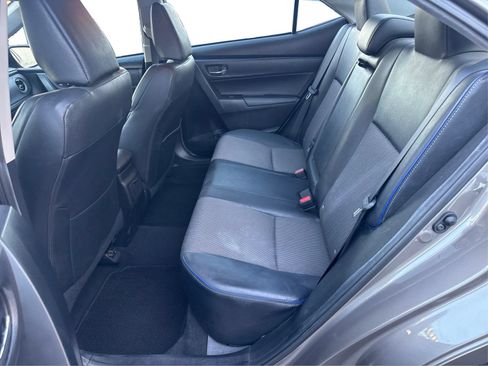 Used 2017 Toyota Corolla SE w/ SE Premium Package FWD image 10
