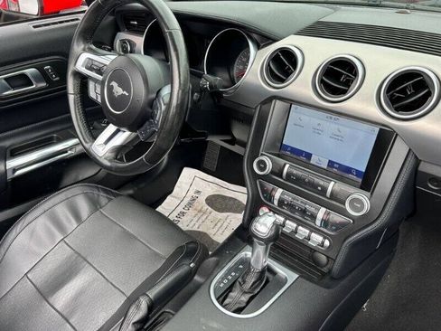 Used 2020 Ford Mustang Premium RWD image 9