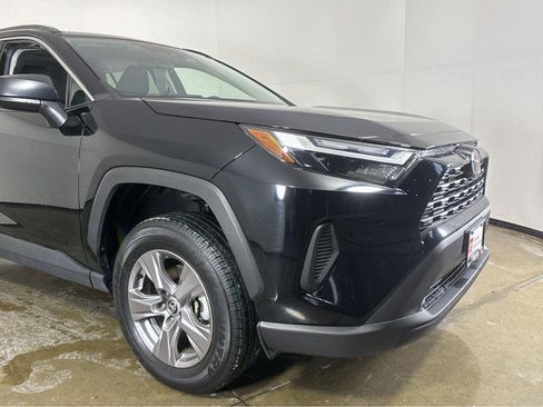 Used 2025 Toyota RAV4 LE image 9