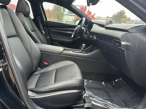 Used 2023 MAZDA MAZDA3 s image 10