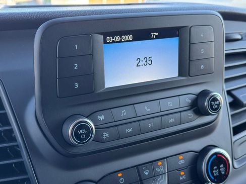 New 2025 Ford Transit 250 148 Medium Roof image 17