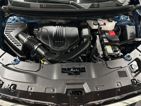 Used 2025 Chevrolet Traverse Z71 w/ Driver Confidence Package image 41