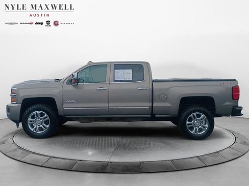 Used 2017 Chevrolet Silverado 2500 High Country AWD/4WD image 13