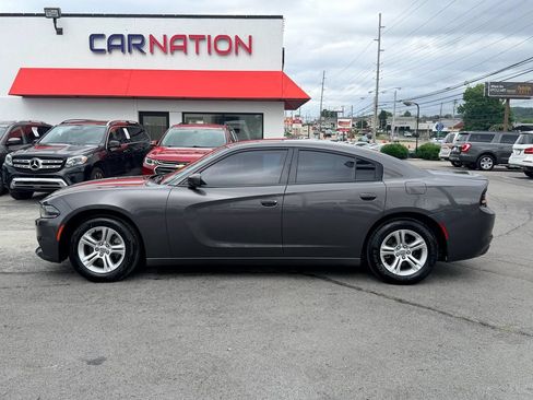 Used 2021 Dodge Charger SXT w/ Leather Interior Group RWD image 3