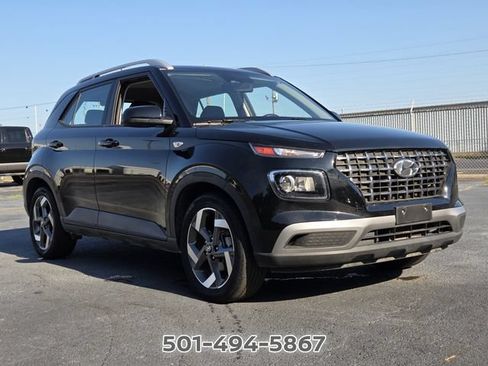 Used 2025 Hyundai Venue SEL FWD image 7