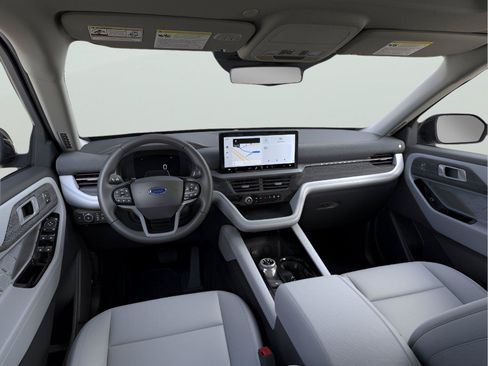 Used 2026 Ford Explorer Platinum w/ LUX Leather Package AWD/4WD image 9