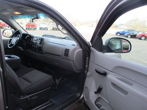 Used 2012 Chevrolet Silverado 1500 W/T image 19