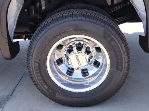 New 2026 GMC Sierra 3500 SLE AWD/4WD image 20