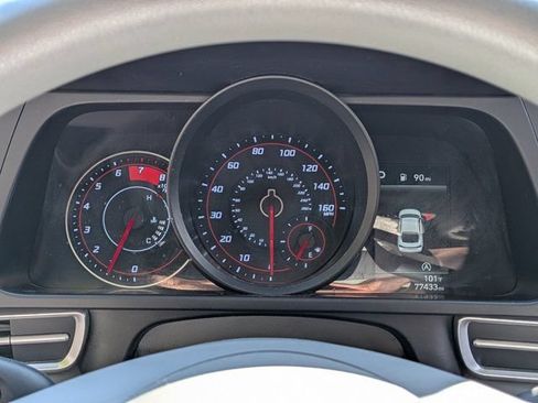 Used 2022 Hyundai Elantra SE FWD image 20