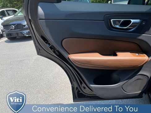 Certified 2023 Volvo XC60 B5 Plus w/ Climate Package AWD/4WD image 20
