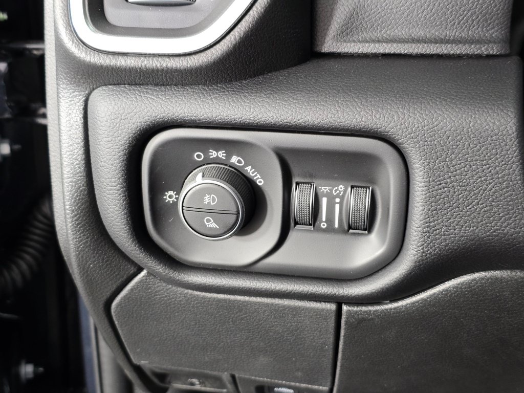 New 2026 RAM 2500 Laramie w/ Night Edition AWD/4WD image 23