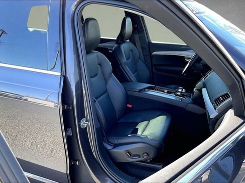 Certified 2023 Volvo XC90 B5 Core w/ Protection Package Premier image 30