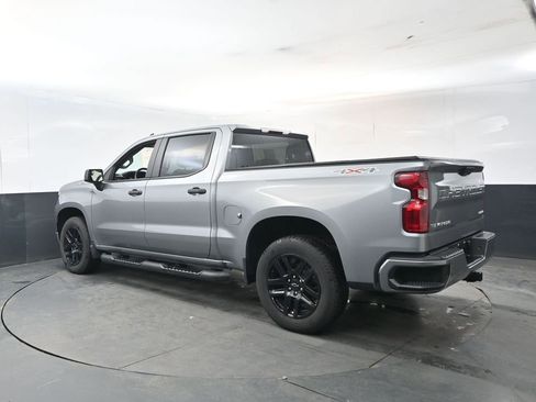 Used 2024 Chevrolet Silverado 1500 Custom image 3