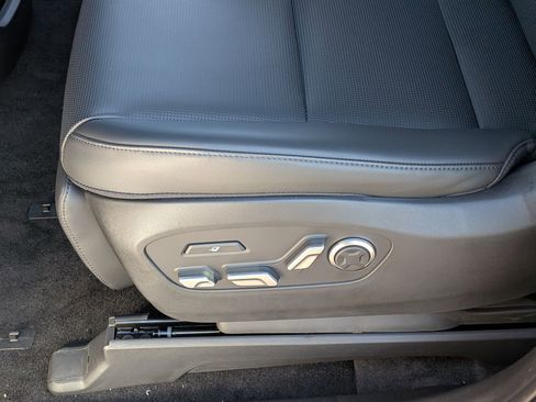 New 2026 Hyundai Ioniq 9 Limited w/ Tow & Go Package AWD/4WD image 18