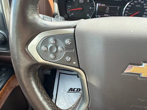 Used 2015 Chevrolet Silverado 1500 High Country w/ High Country Premium Package AWD/4WD image 19