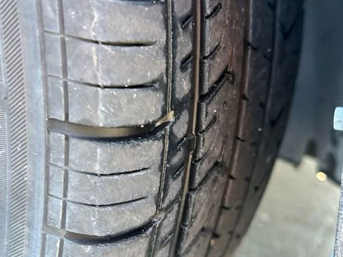 Used 2018 Ford Escape SE w/ SE Sport Appearance Package image 21