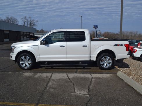 Used 2018 Ford F150 Platinum w/ Equipment Group 701A Luxury image 4