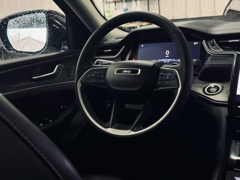 Used 2023 Jeep Grand Cherokee L Limited w/ Trailer Tow Group (B) image 29