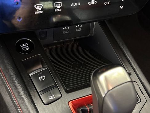 Certified 2025 Nissan Kicks SR FWD image 38